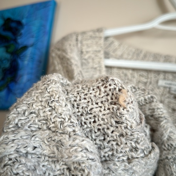 AE Cropped Cardigan - Picture 6 of 6